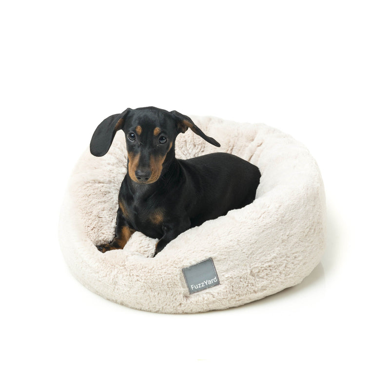 FuzzYard Dreameazzzy Dog Bed Cream Medium (+_+)