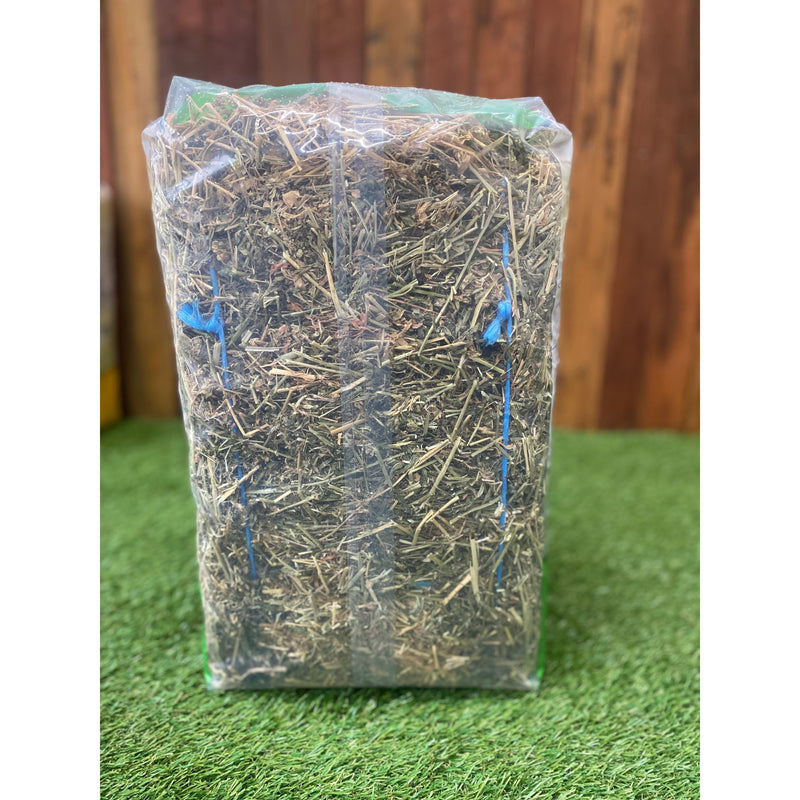 Green Valley Naturals Lucerne Mini Hay Bale for Small Animals 22L (+_+)